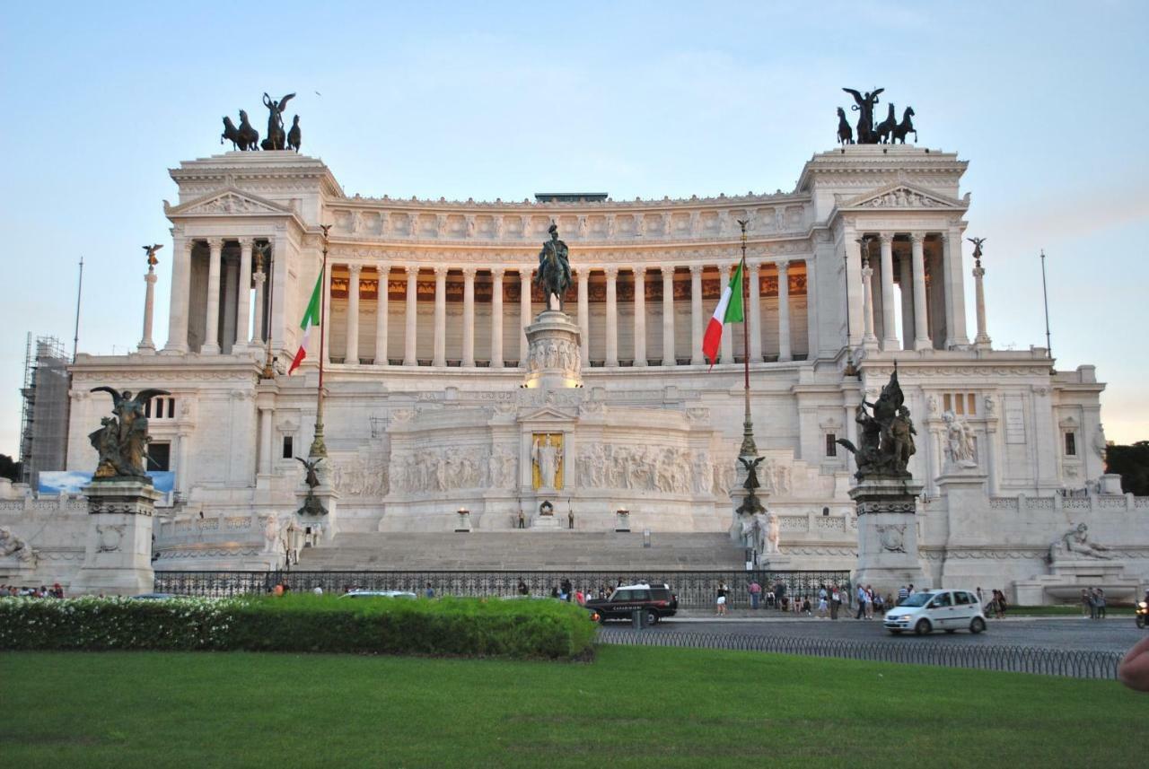 Romenjoy Colosseo Екстериор снимка